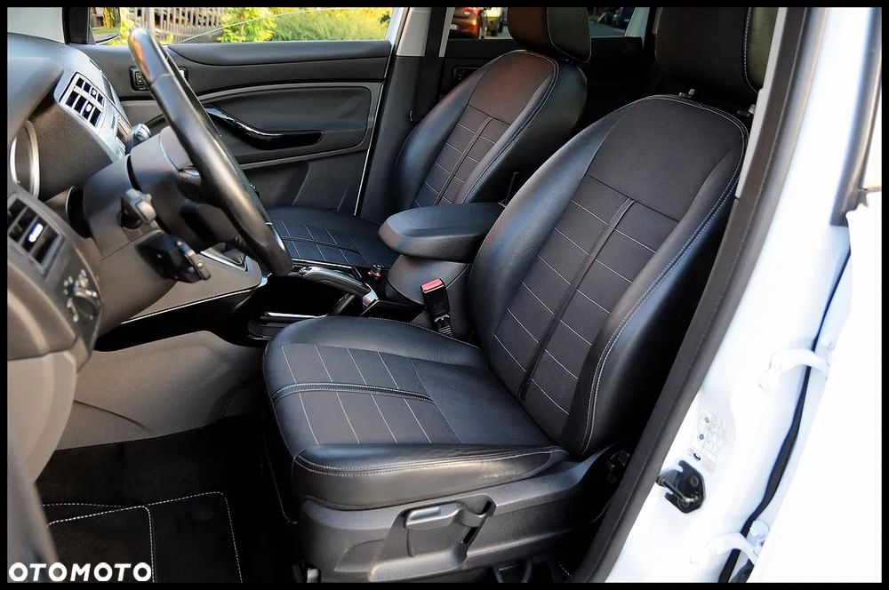 Ford Kuga 2.0 TDCi 4x4 Titanium - 30