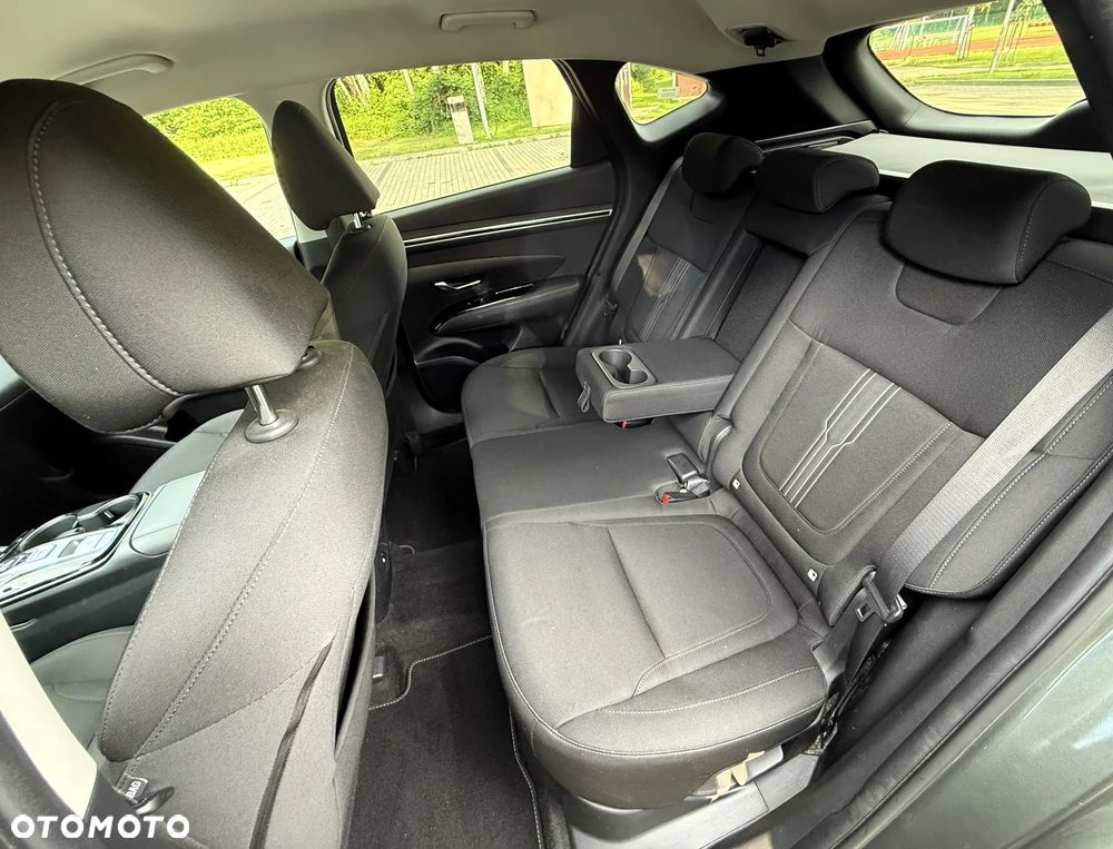 Hyundai Tucson 1.6 T-GDi HEV Executive 2WD - 17