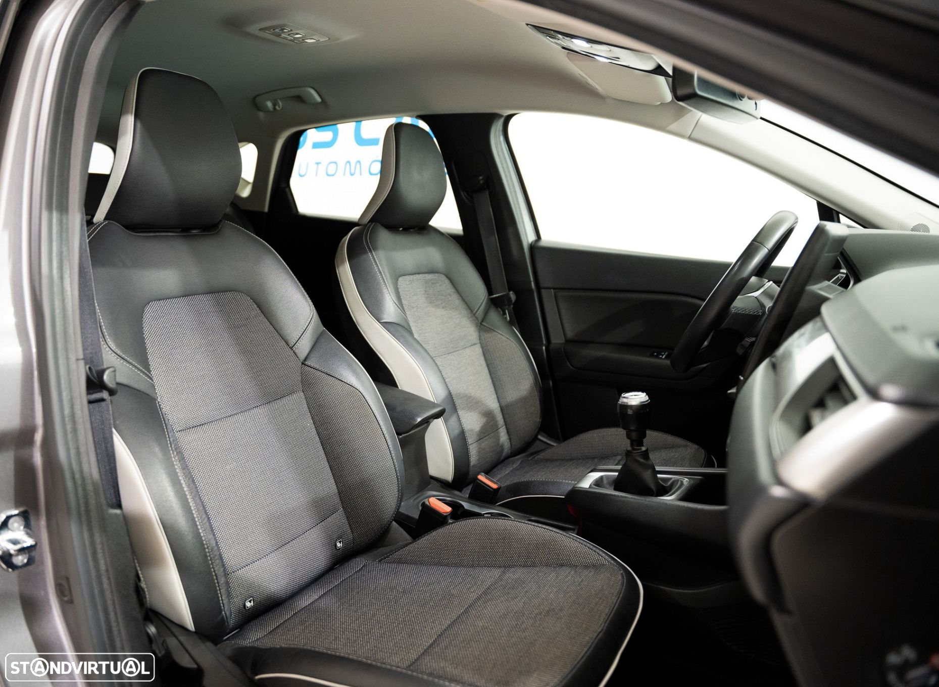 Renault Captur 1.0 TCe Exclusive - 14