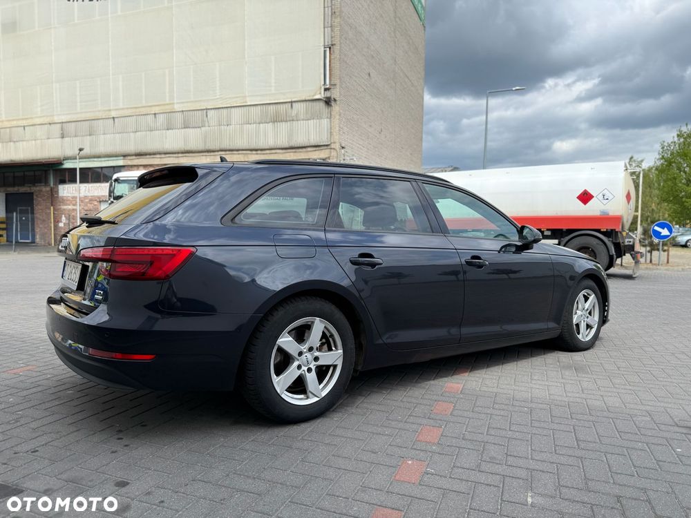 Audi A4 Avant 2.0 TDI S tronic - 2
