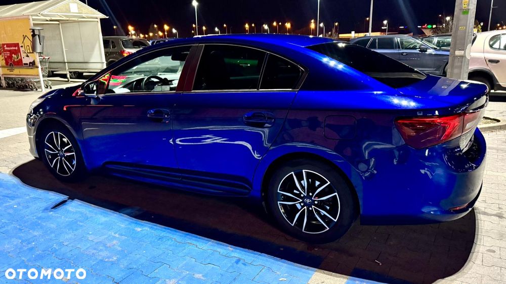 Toyota Avensis 2.0 Selection MS - 10