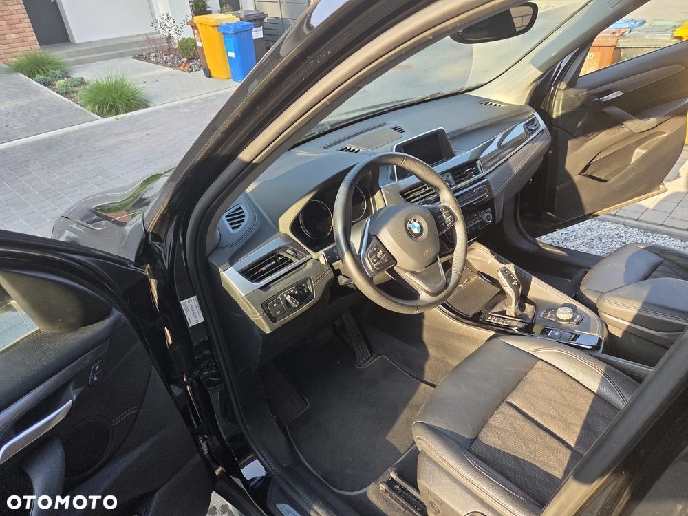 BMW X1 sDrive18i xLine - 6