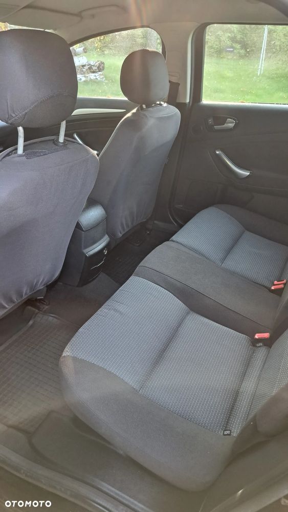 Ford Mondeo - 8