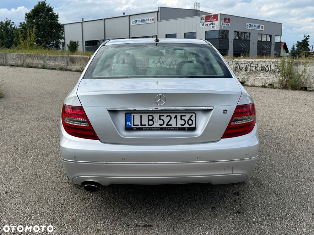 Mercedes-Benz Klasa C 250 7G-TRONIC Avantgarde Edition - 10