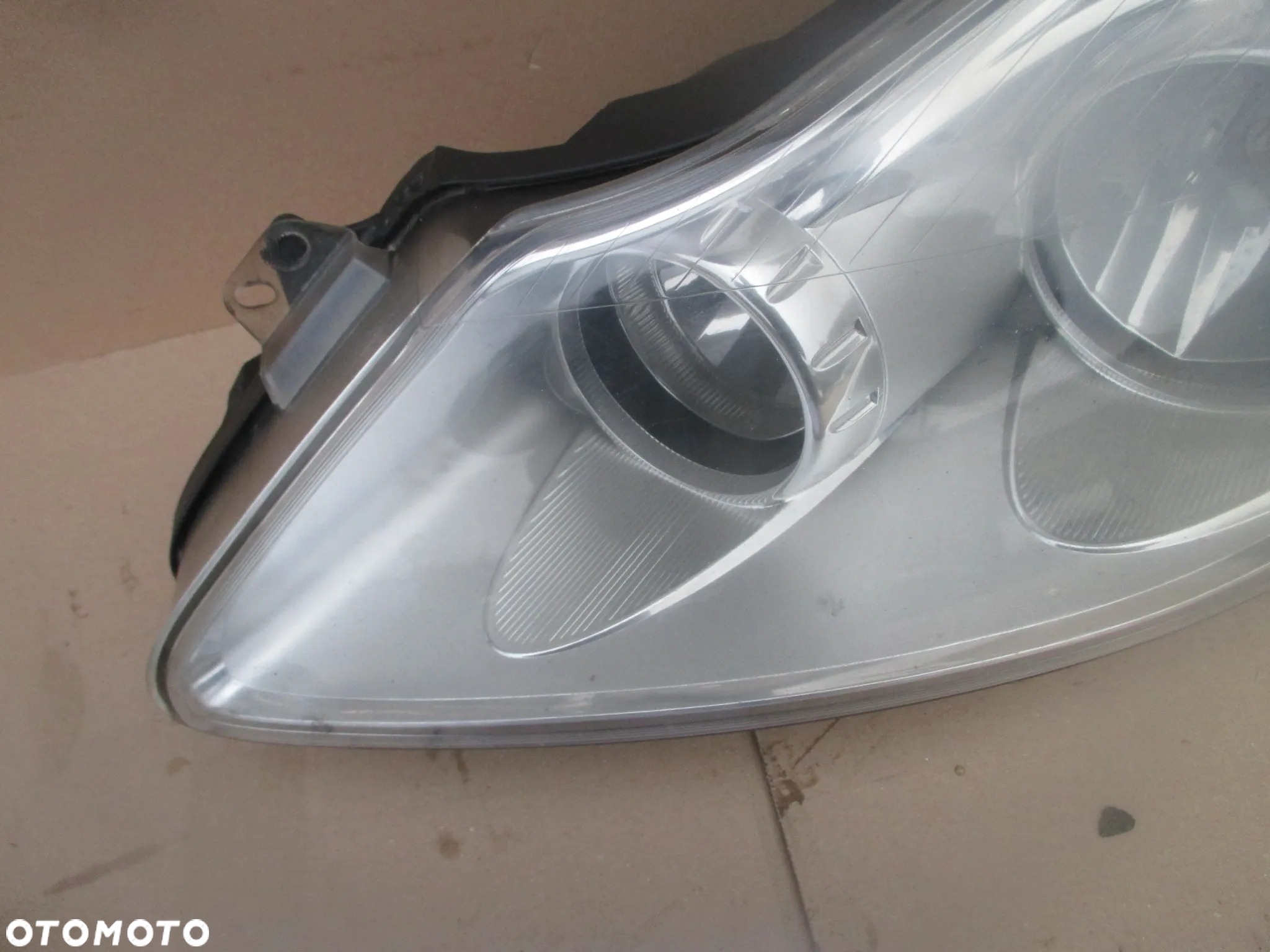 Lampa lewa Opel Corsa D Valeo Europa oryginał - 2