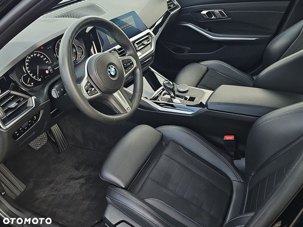 BMW Seria 3 320d xDrive - 15