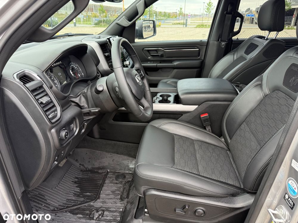 Dodge RAM 1500 5.7 4x4 - 13