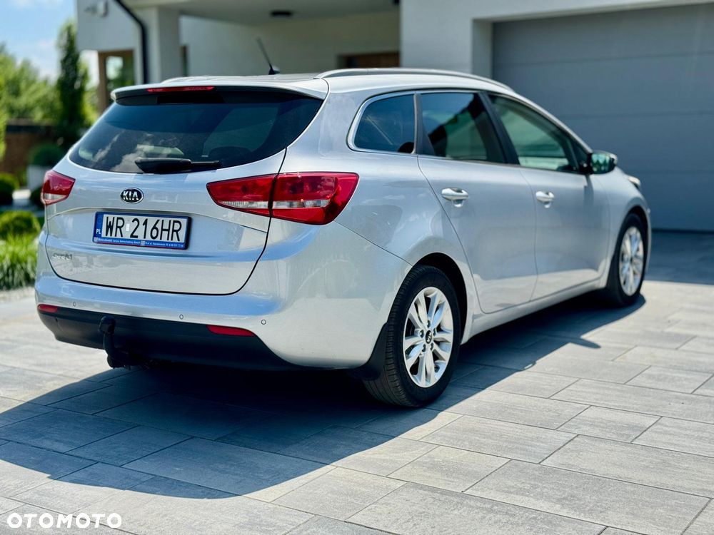 Kia Ceed 1.6 GDI DCT Platinum Edition - 11