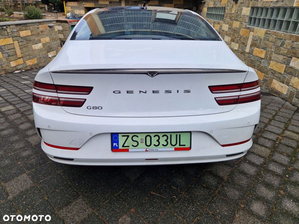 Hyundai Genesis - 5