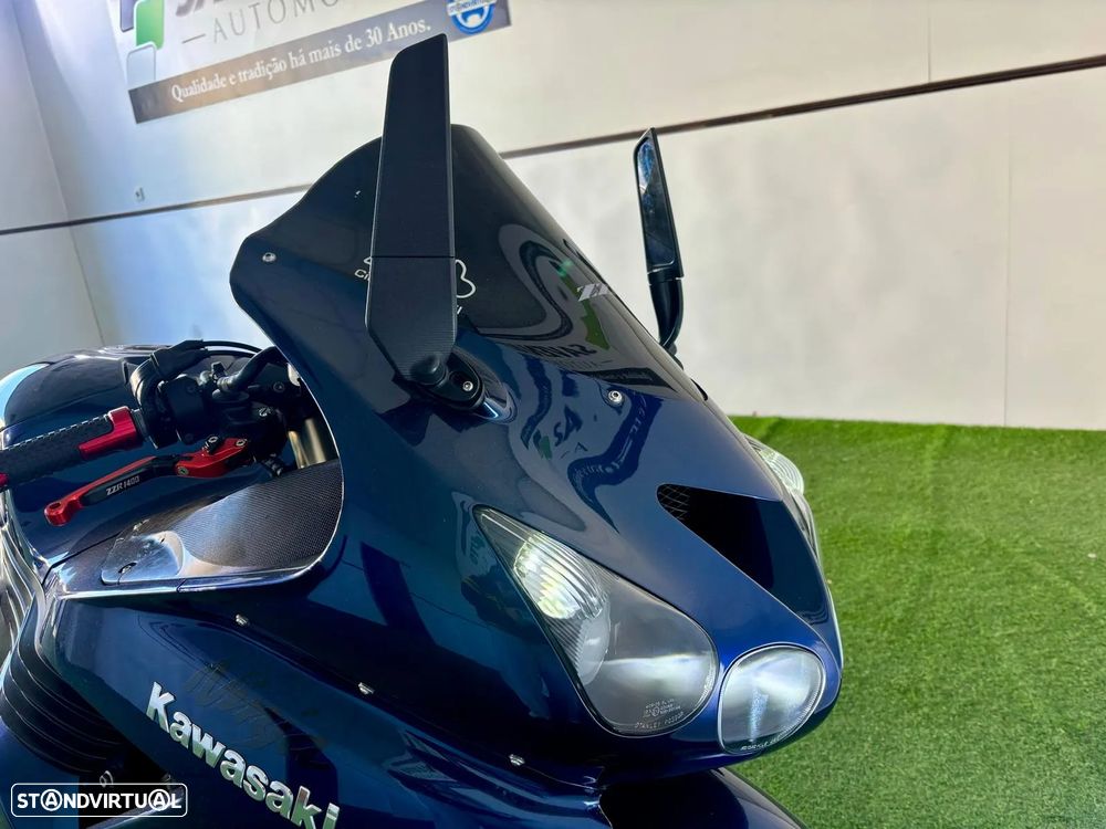 Kawasaki ZZR 1400 - 12