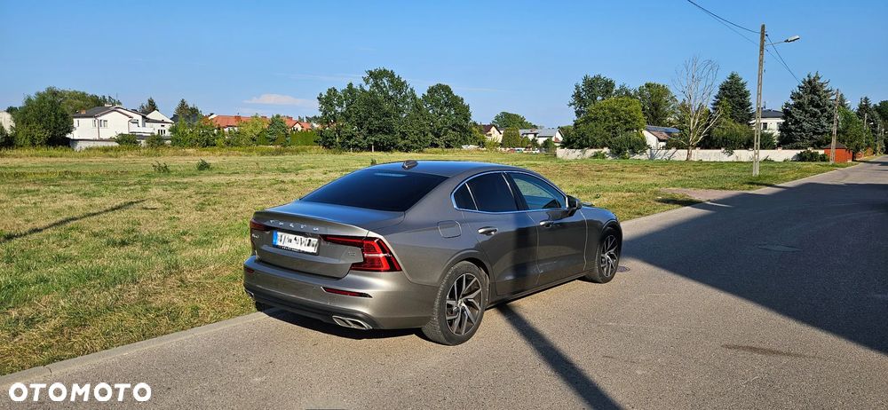 Volvo S60 T4 Momentum Pro - 7