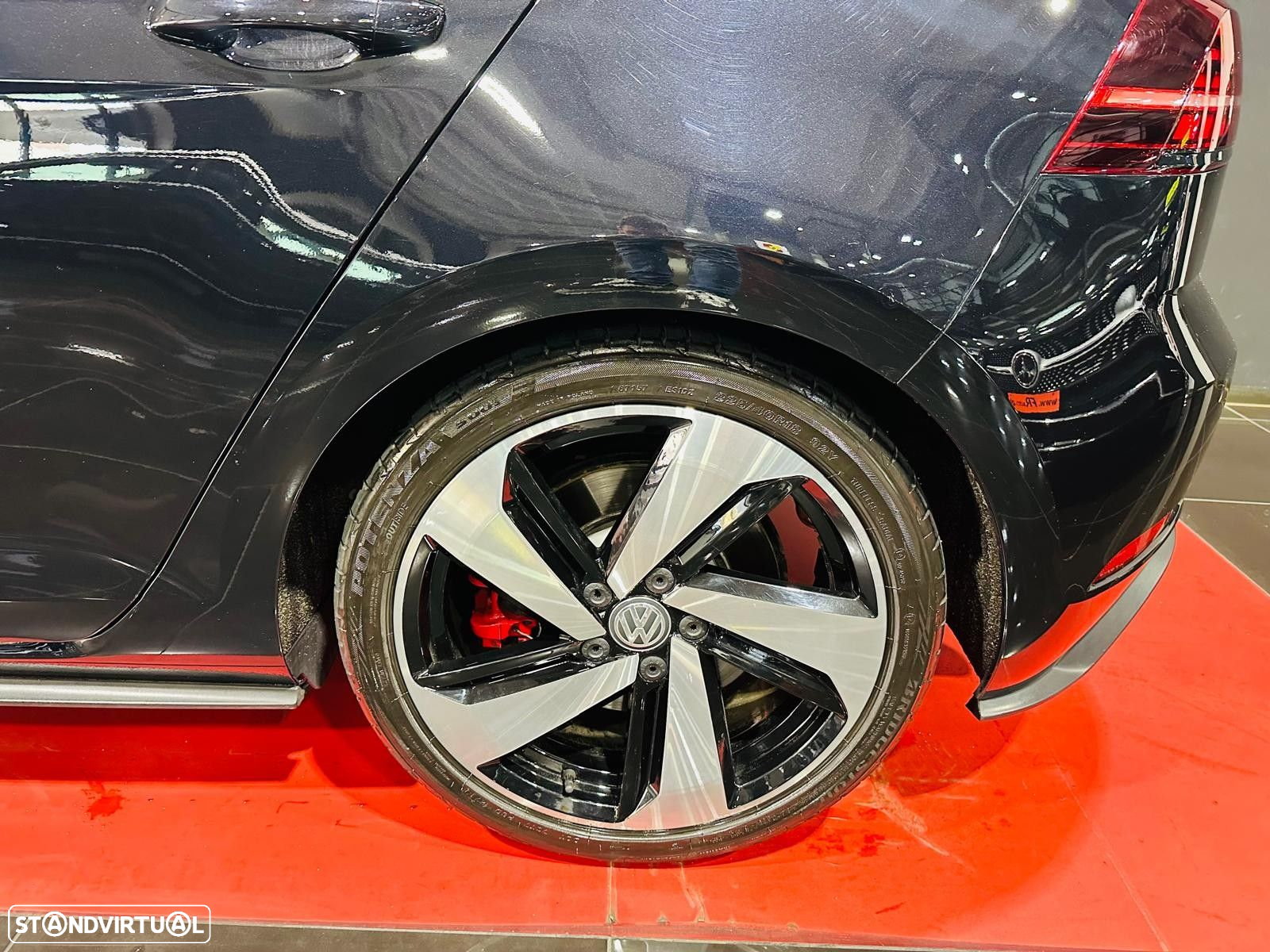 VW Golf 2.0 TSI GTI DSG - 17