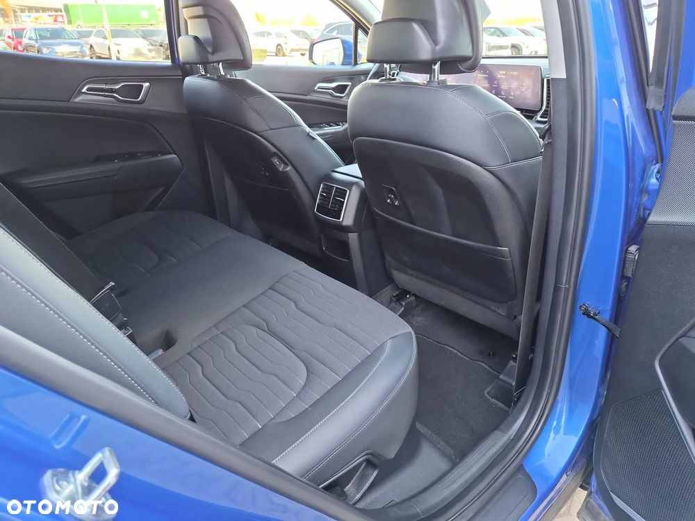 Kia Sportage 1.6 T-GDI HEV Business Line 4WD - 28