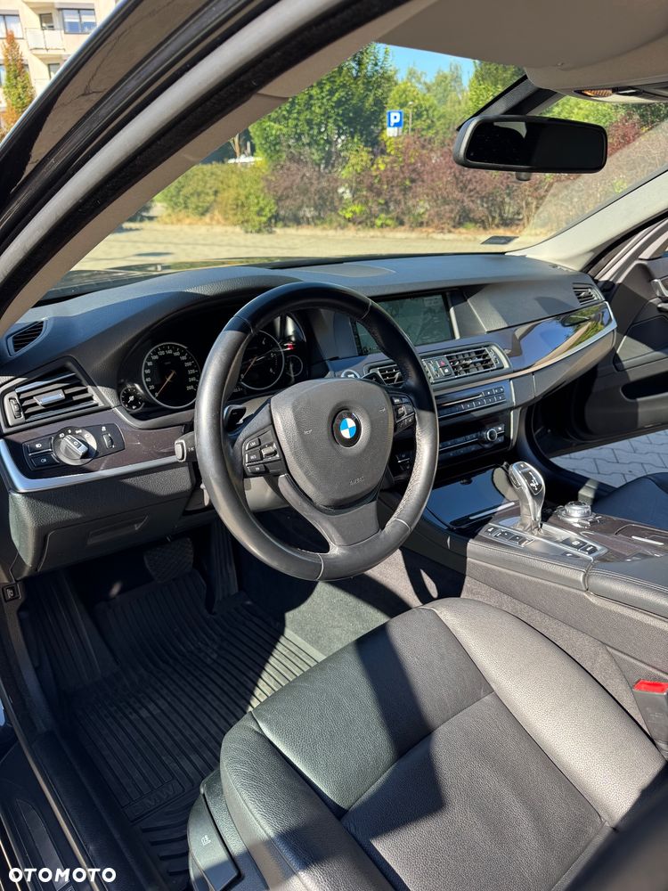 BMW Seria 5 520d - 5