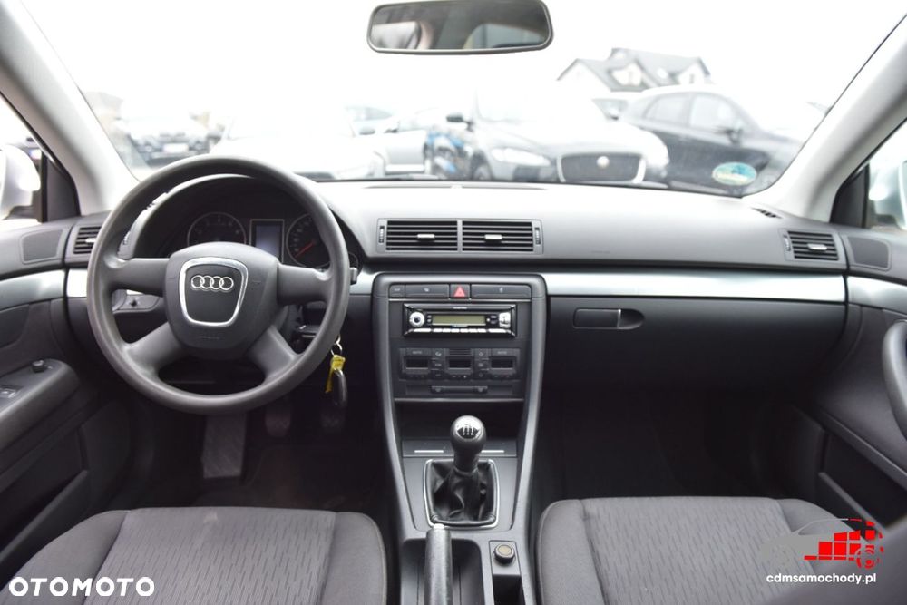 Audi A4 Limousine - 18