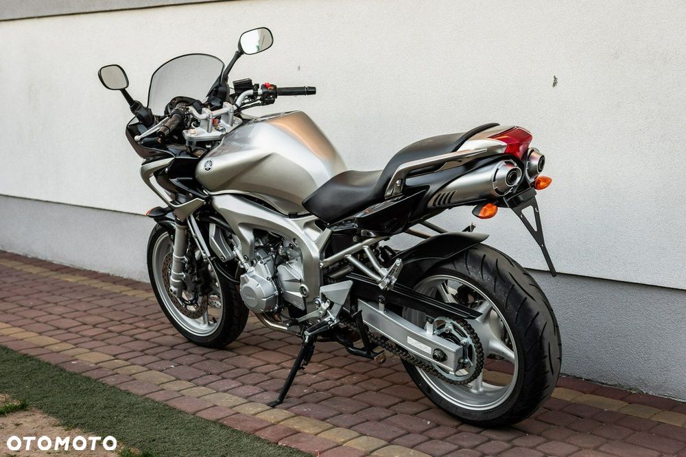 Yamaha FZ - 5