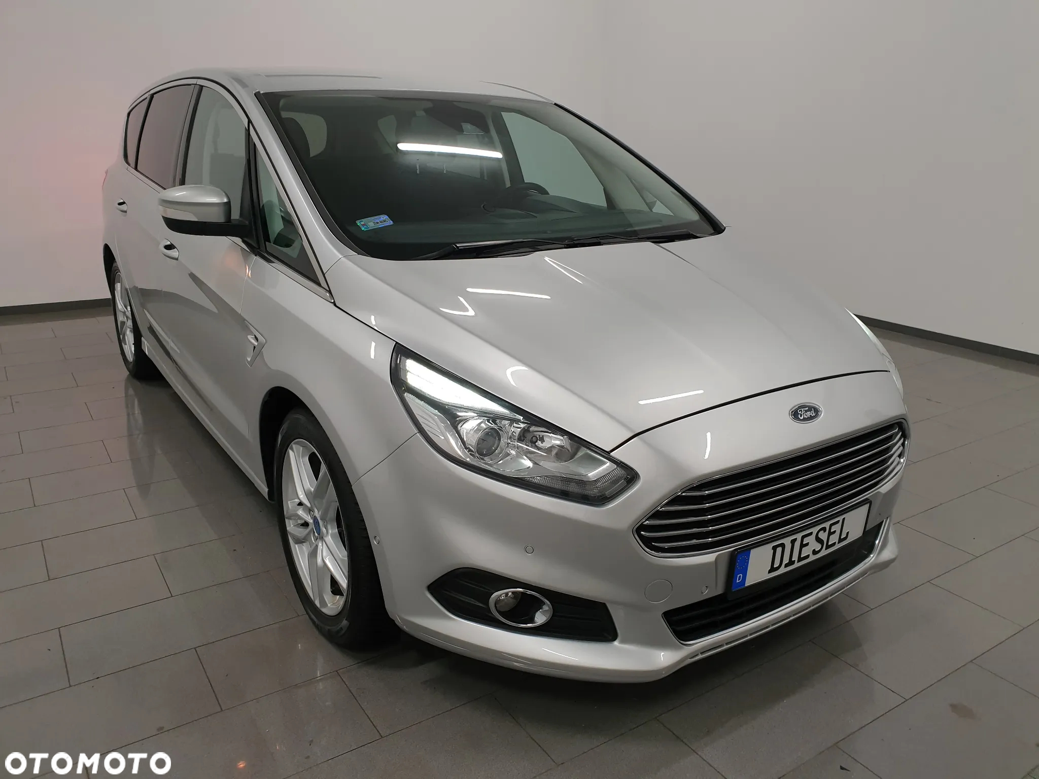 Ford S-Max 2.0 TDCi Titanium PowerShift - 33