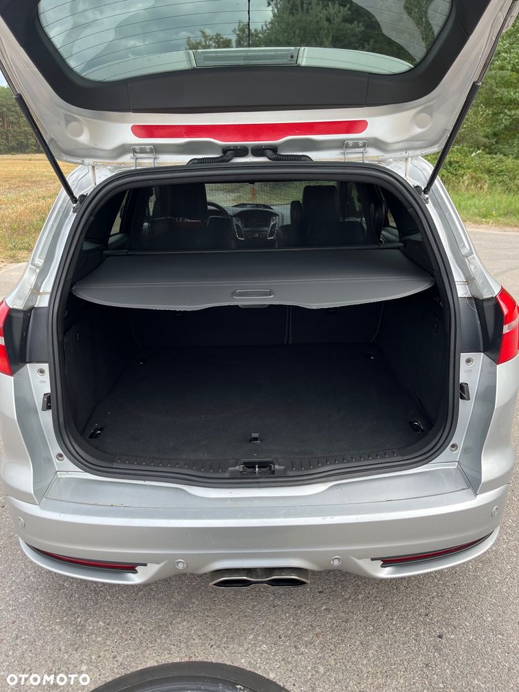 Ford Focus 2.0 EcoBoost ST - 12