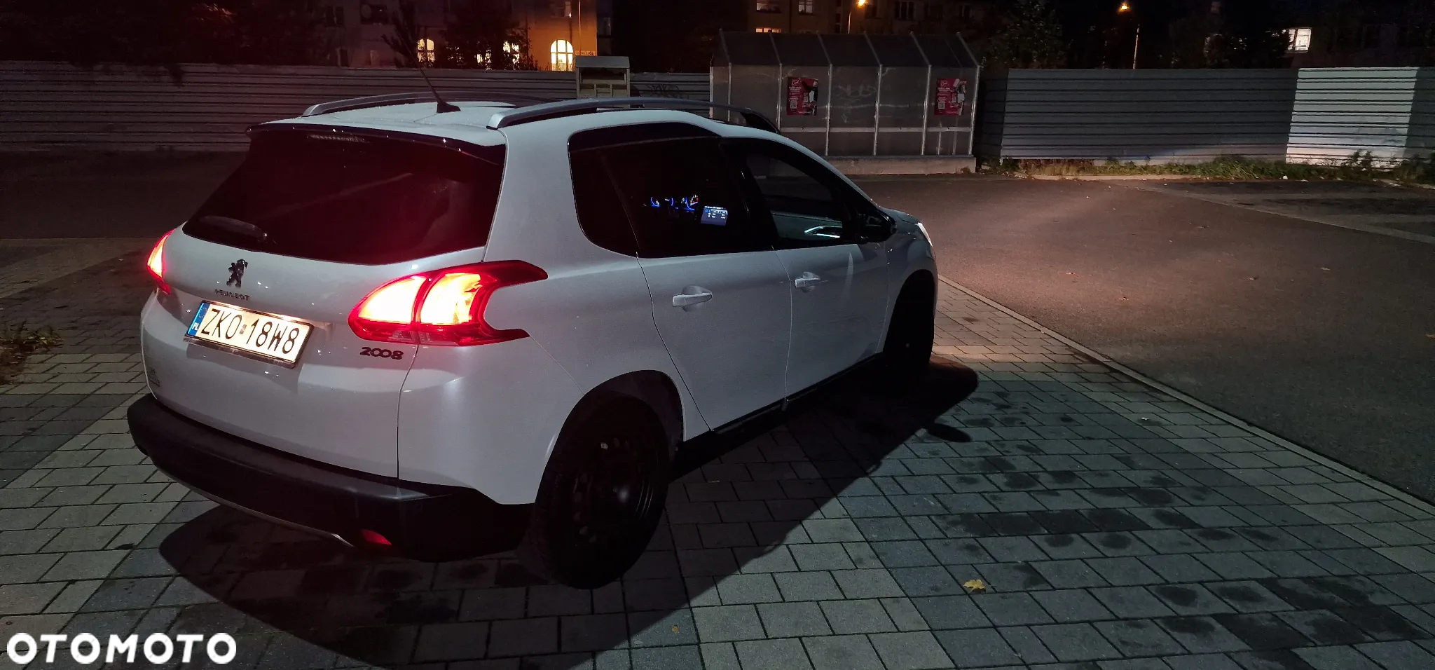 Peugeot 2008 1.6 VTi Allure - 3
