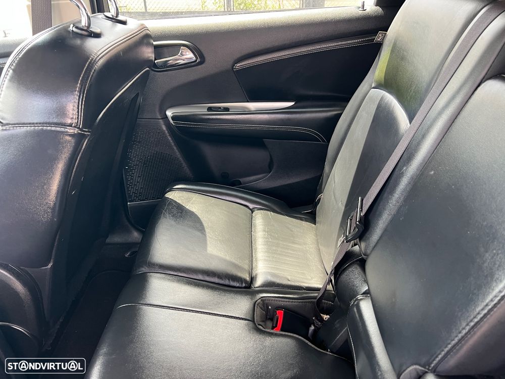 Fiat Freemont 2.0 M-Jet Urban - 28