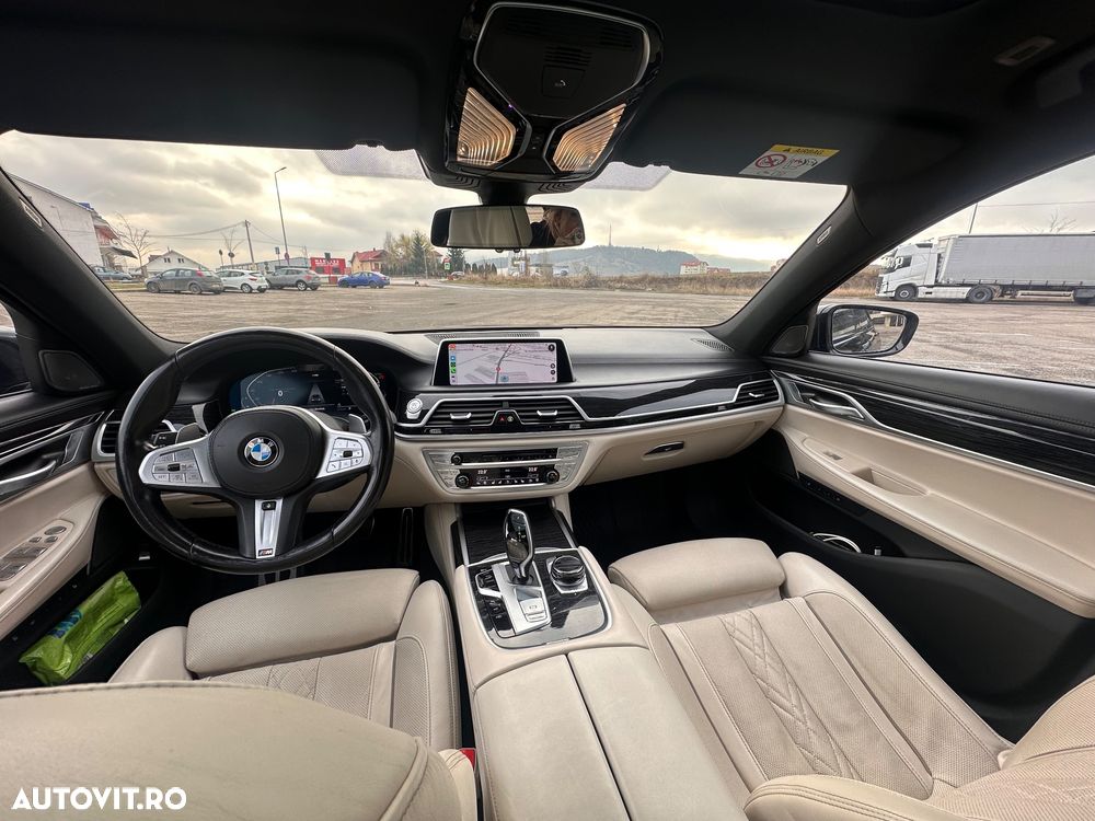 BMW Seria 7 740d xDrive MHEV - 8