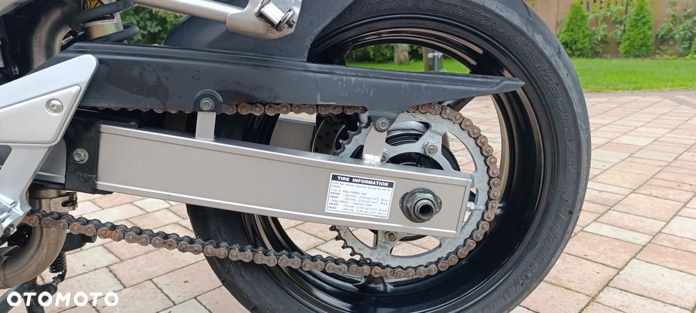 Yamaha FZ6 - 32
