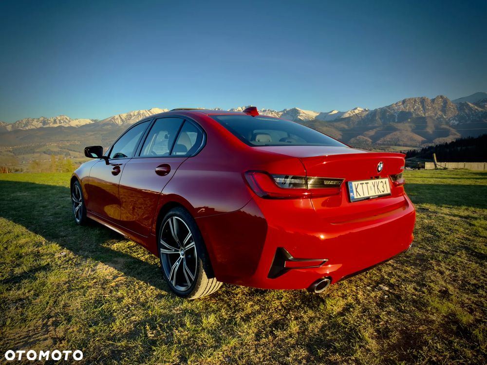 BMW Seria 3 330i M Sport - 25