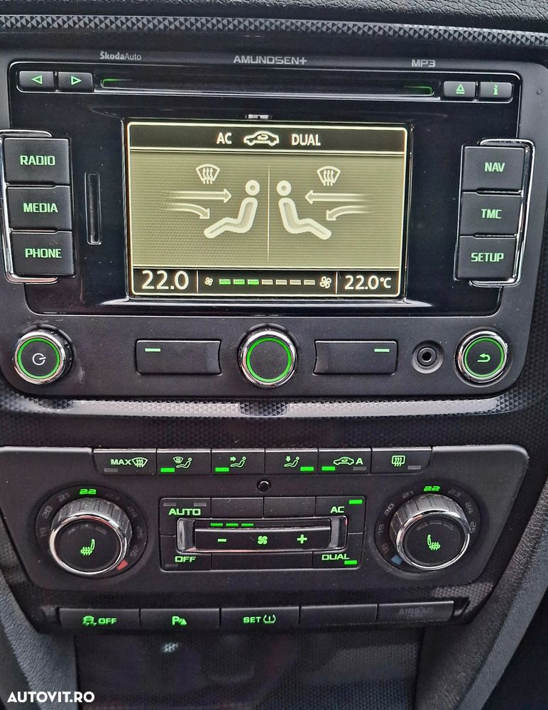 Skoda Octavia 2.0 TDI CR DPF RS - 34