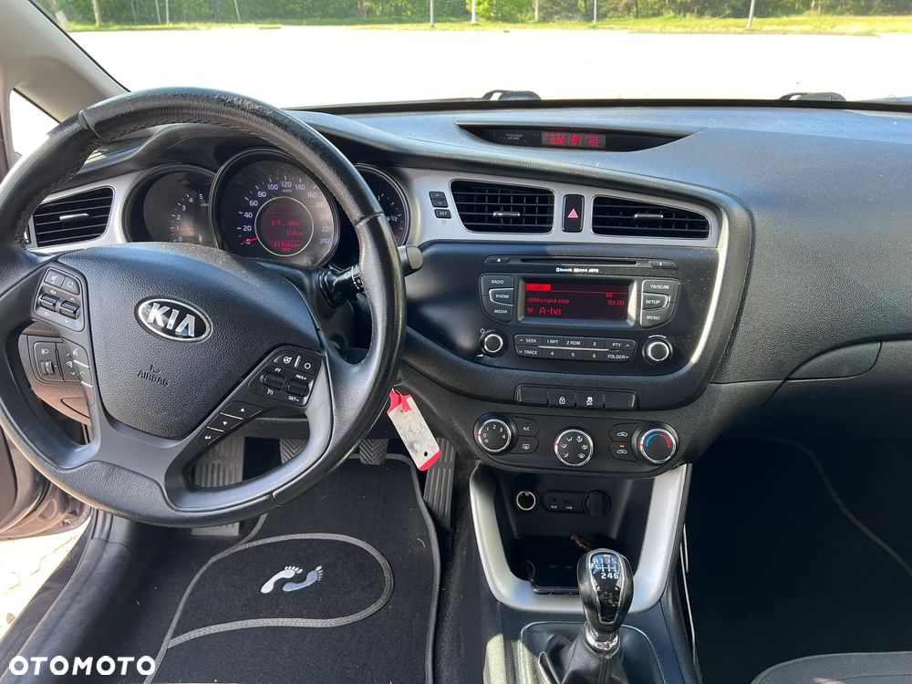 Kia Ceed 1.6 CRDi 115 Edition 7 - 11
