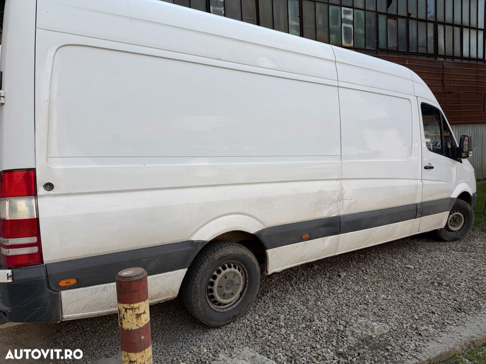 Mercedes-Benz Sprinter - 9