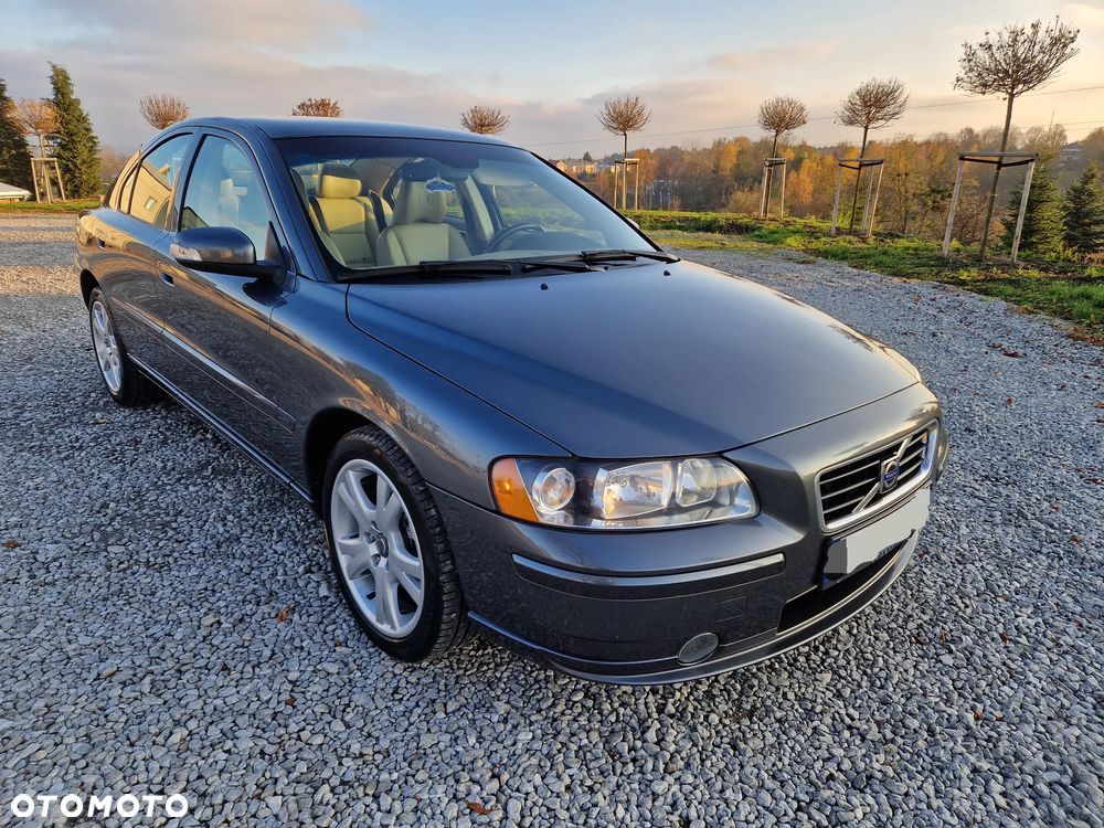 Volvo S60 2.4D Automatik Edition - 4