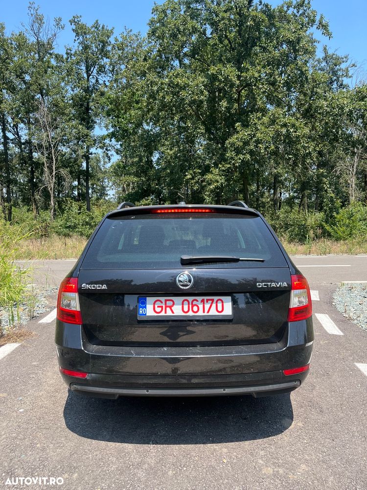 Skoda Octavia 1.6 TDI Clever - 4