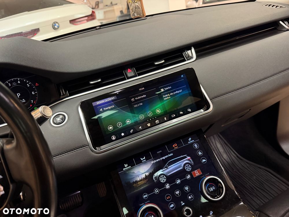 Land Rover Range Rover Evoque P250 SE - 27