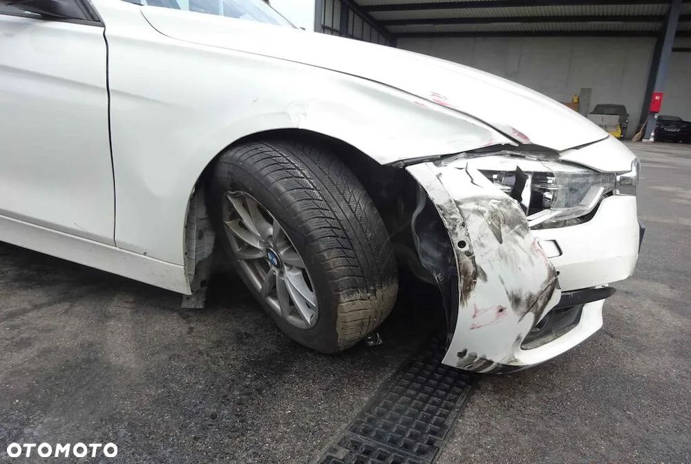 BMW Seria 3 320d Touring xDrive - 7