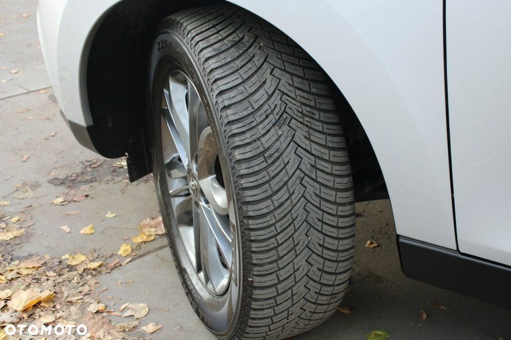 Hyundai ix35 1.6 2WD Fifa World Cup Edition - 35