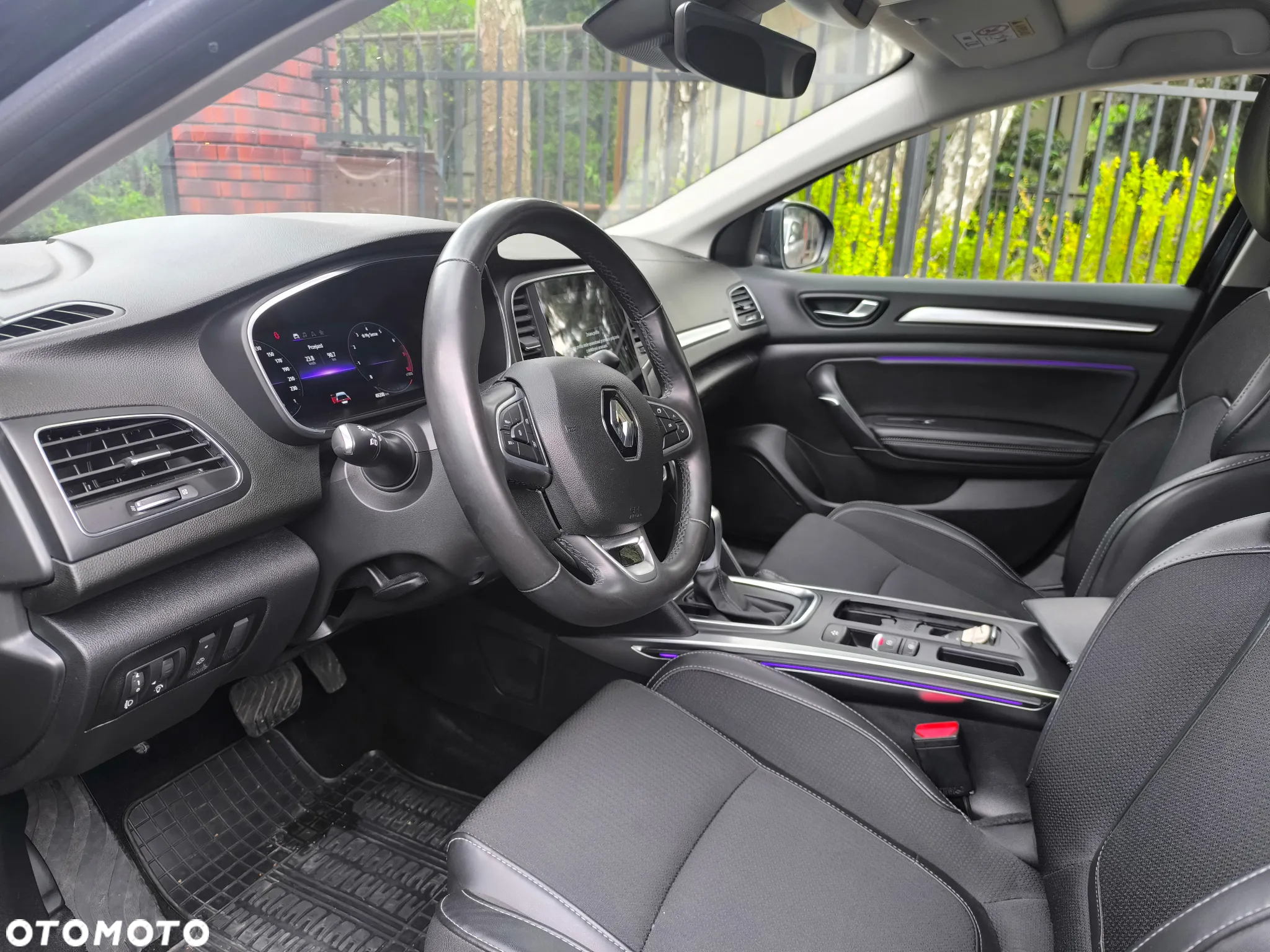 Renault Megane 1.3 TCe FAP Techno EDC - 37