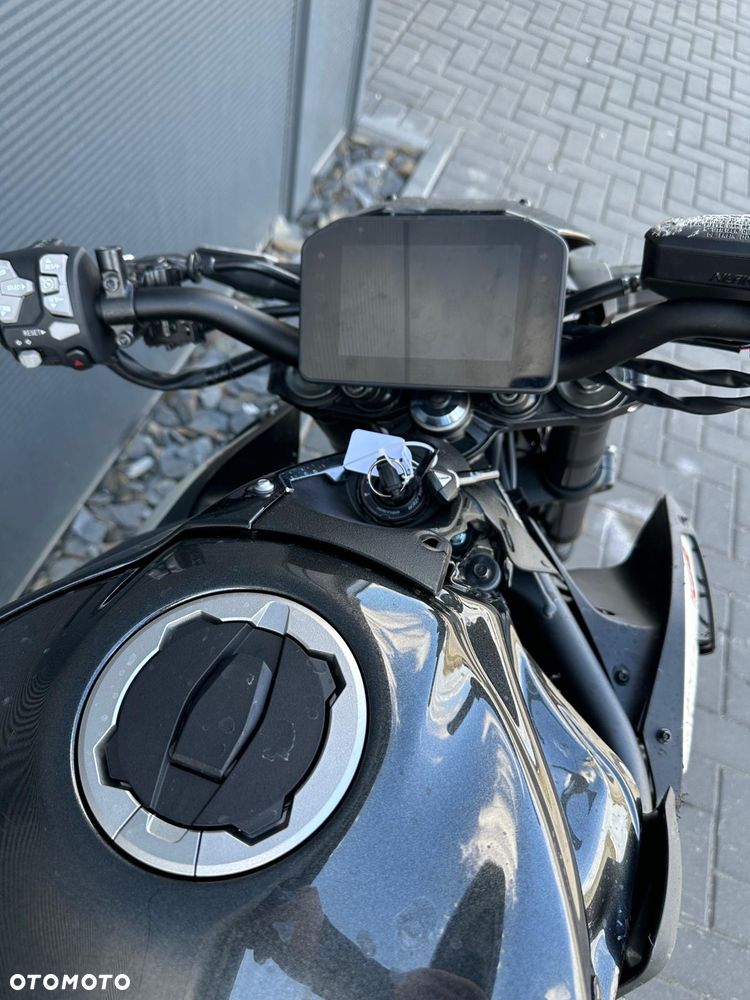Kawasaki Z 900 - 7
