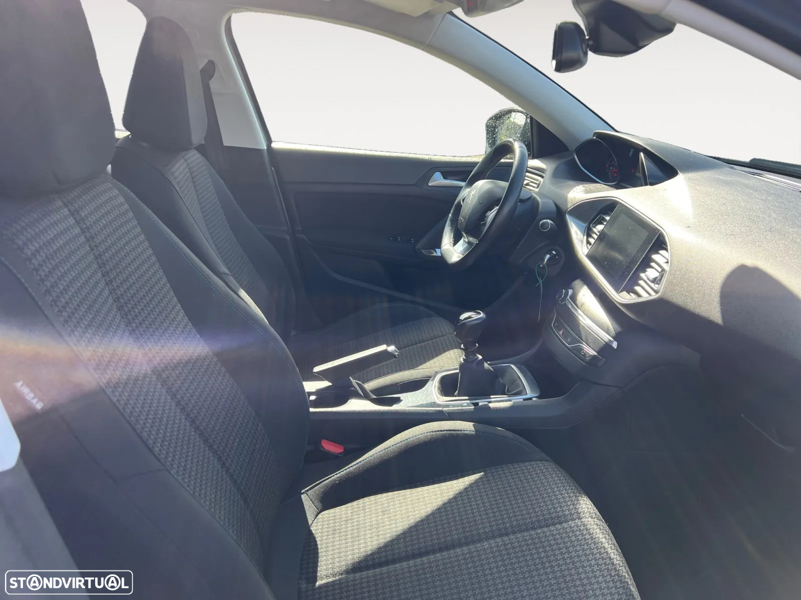 Peugeot 308 1.5 BlueHDi Style - 14