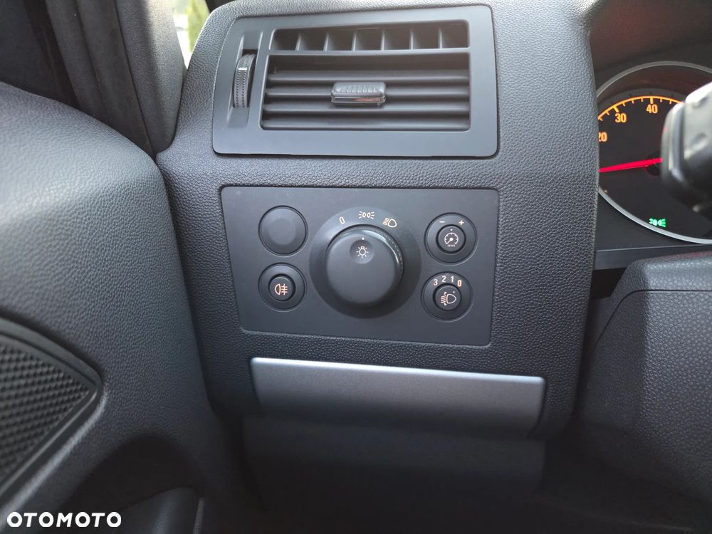 Opel Zafira 1.8 Family - 26