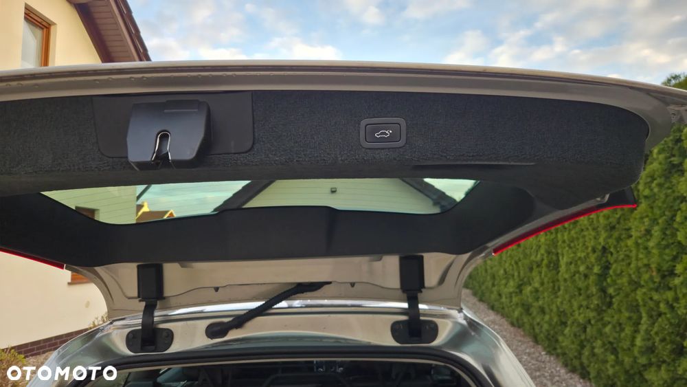 Volvo XC 70 D5 AWD Summum - 33