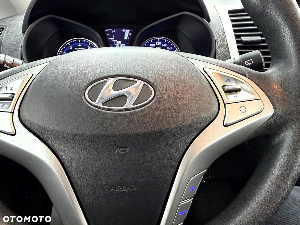 Hyundai ix20 1.4 Comfort - 16