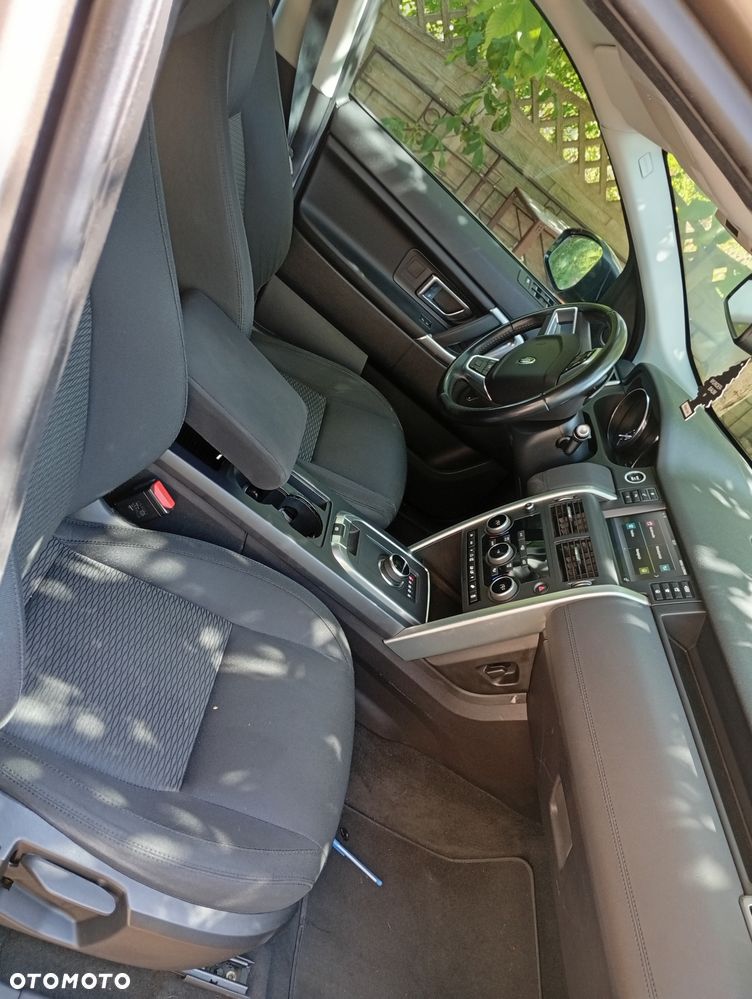 Land Rover Discovery Sport 2.0 TD4 HSE Luxury - 8