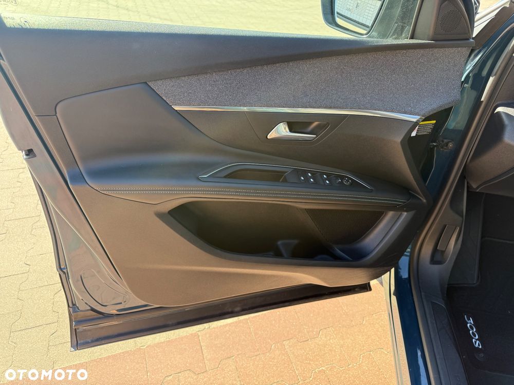 Peugeot 3008 225 e-EAT8 Allure Pack - 9