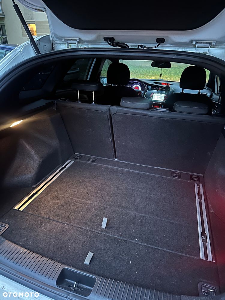 Kia Ceed Cee'd 1.6 CRDi GT Line DCT - 10