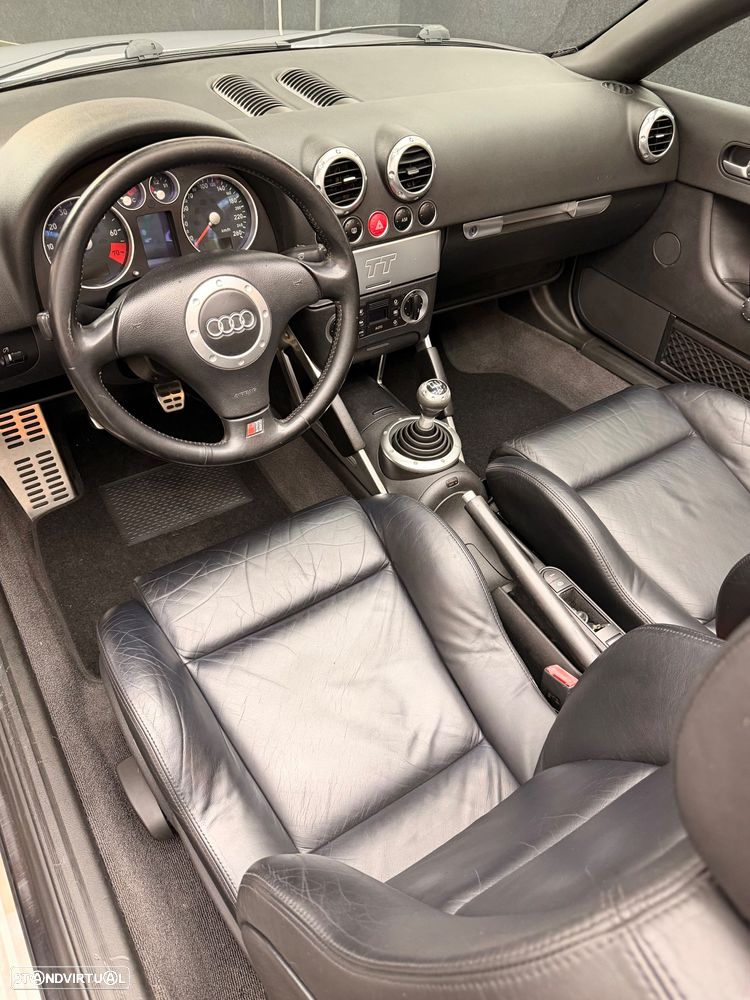 Audi TT Roadster 1.8 T - 28