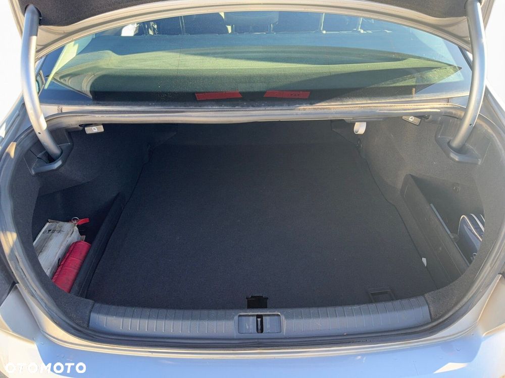 Volkswagen Passat 1.8 TSI BMT Highline DSG - 37