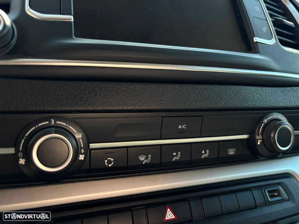 Peugeot e-Traveller 75 kWh Long — fotografia 15