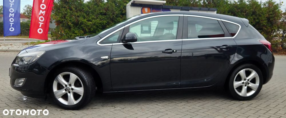 Opel Astra 2012