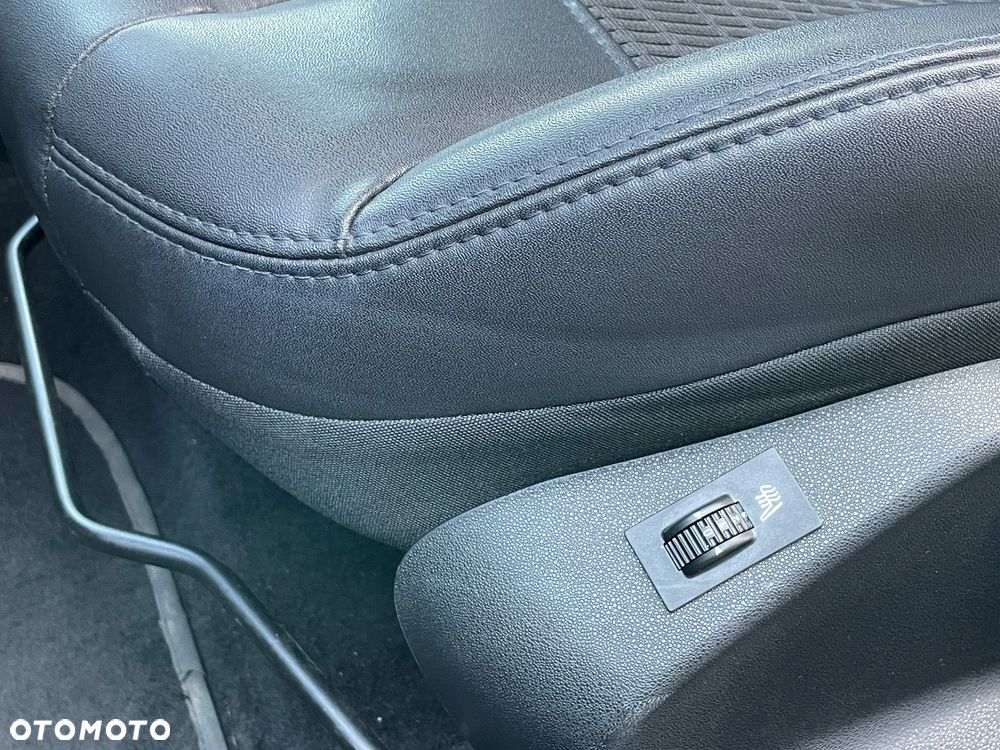 Peugeot 208 PureTech 110 Stop & Start Allure - 24