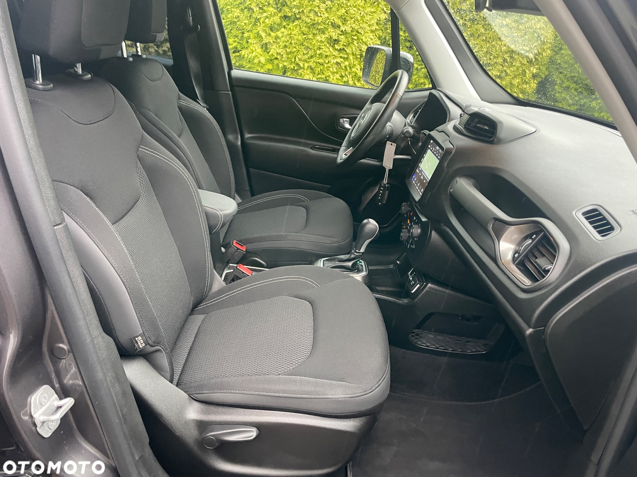 Jeep Renegade 1.3 T-GDI Automatik Limited - 24